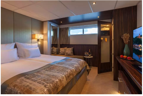 cabin image